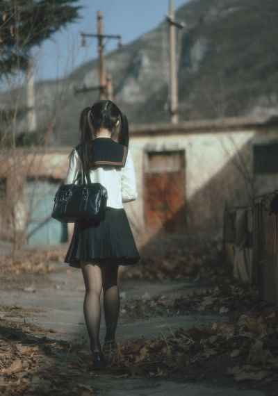 何处寻真相