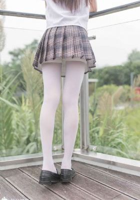 摘花free第一次hd