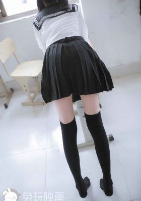 漂亮的女保姆