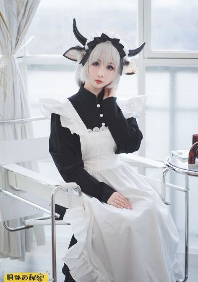 不扭扣的女孩