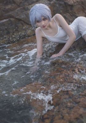 年轻的妻子1
